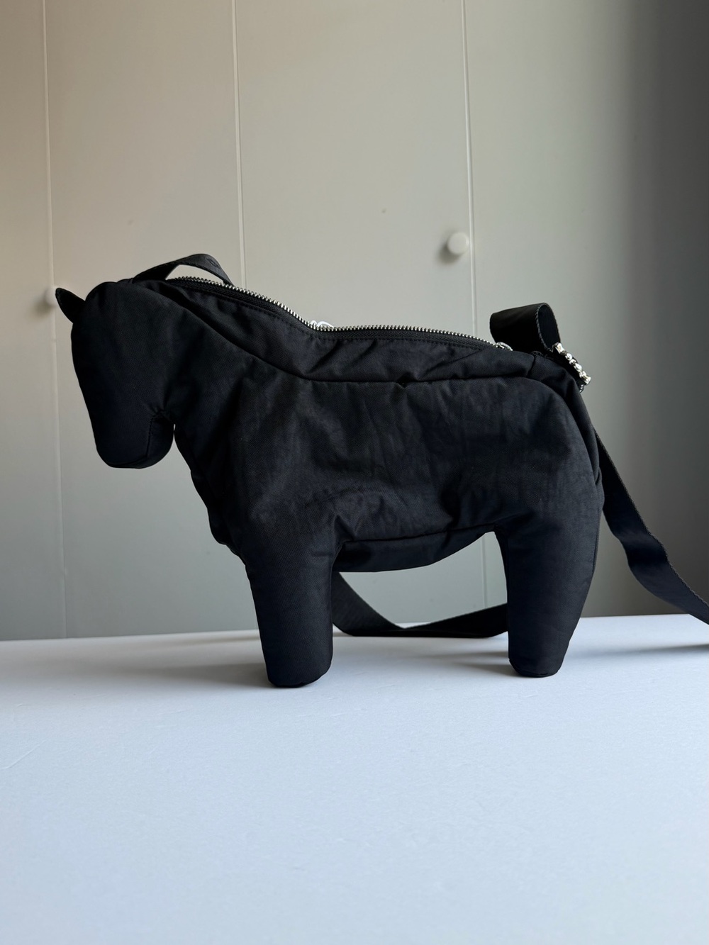 NWT BAGGU COLLINA STRADA Horse Bag - Picture 6 of 7